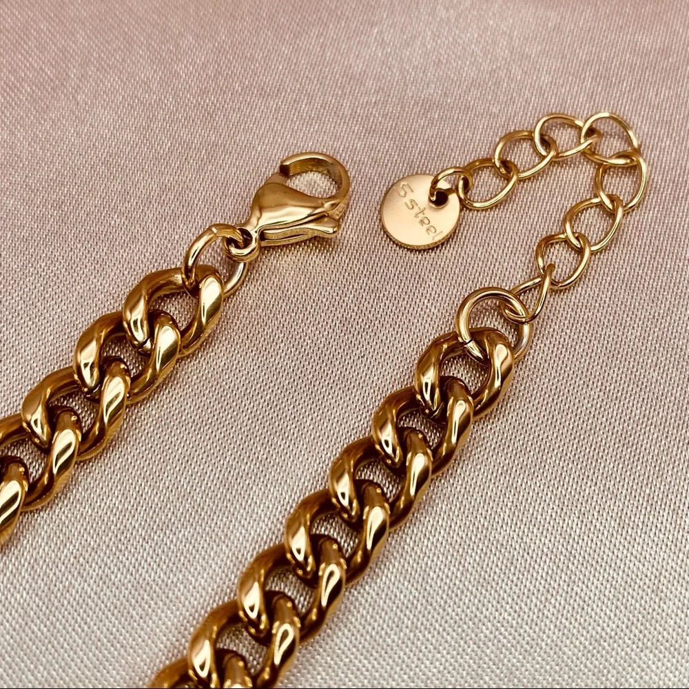 14K Gold Round Diamond CZ Cuban Link Chain Chunky Bracelet - Picture 3 of 4